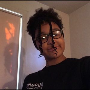 Meet your Posher, Isa